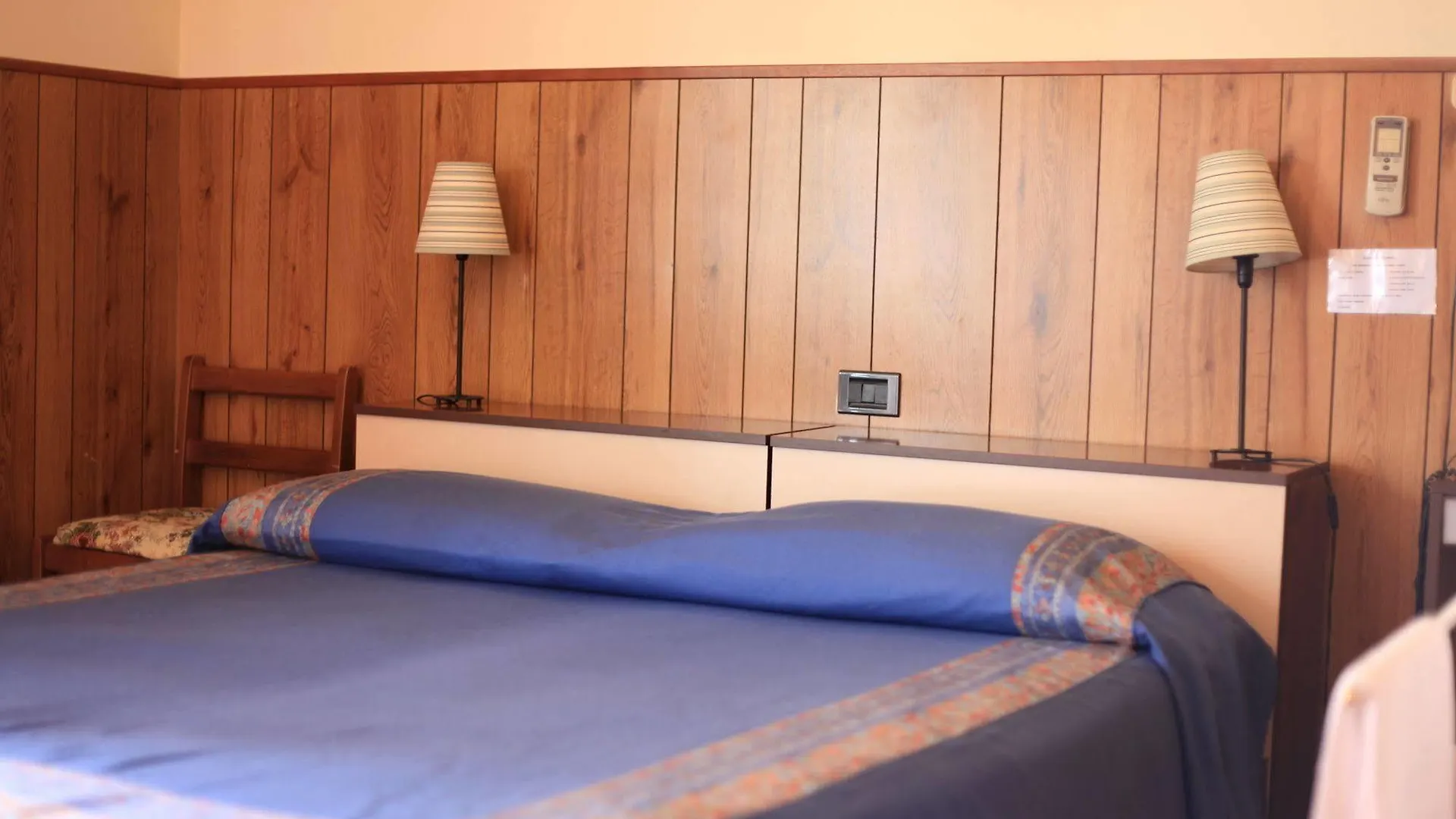 Albergo Il Cochino Montale  2*, Montale (Tuscany)